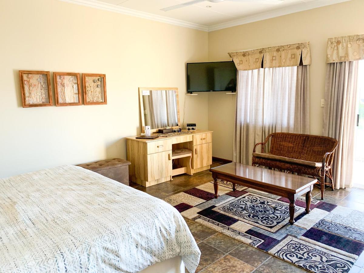 Marina Martinique B&B Jeffreys Bay Exterior photo